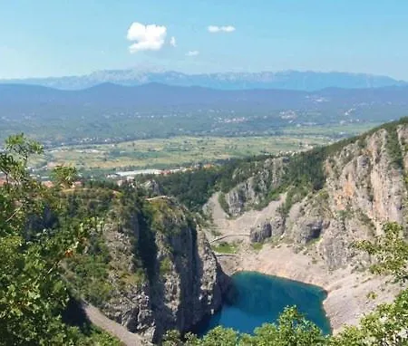 Genova Imotski * Donji Vinjani